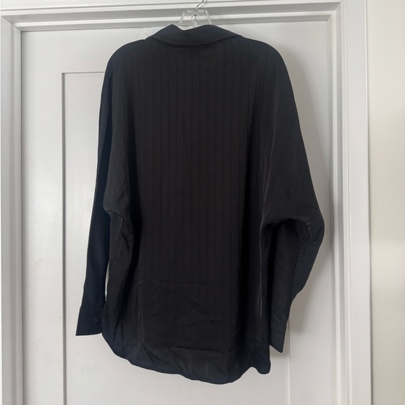 Commense Charlotte Oversized Button Up Collared Shirt - Picture 4 of 6